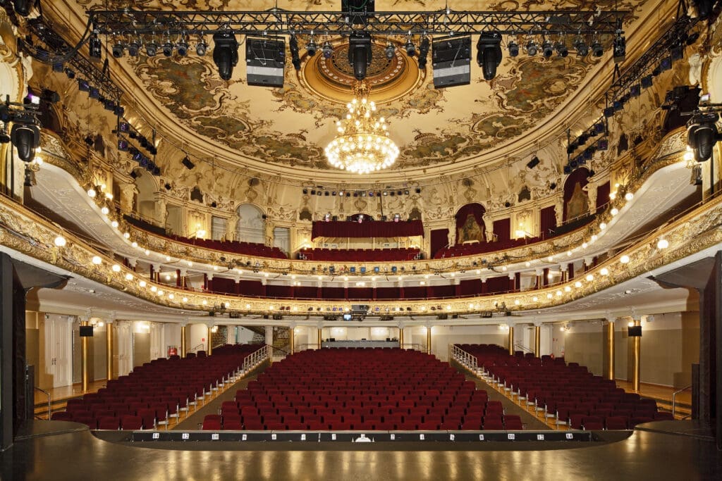 Blick in den Innenraum des Wiener Ronachers
