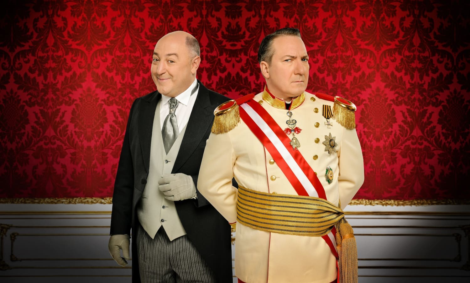 Rudolf Roubinek als Seyffenstein und Robert Heinrich Palfrader als Kaiser Robert Heinrich I.