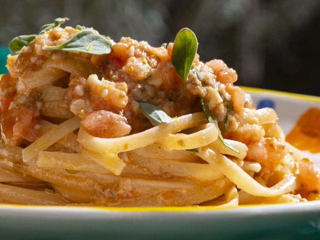 Linhguine mit Mandelpesto