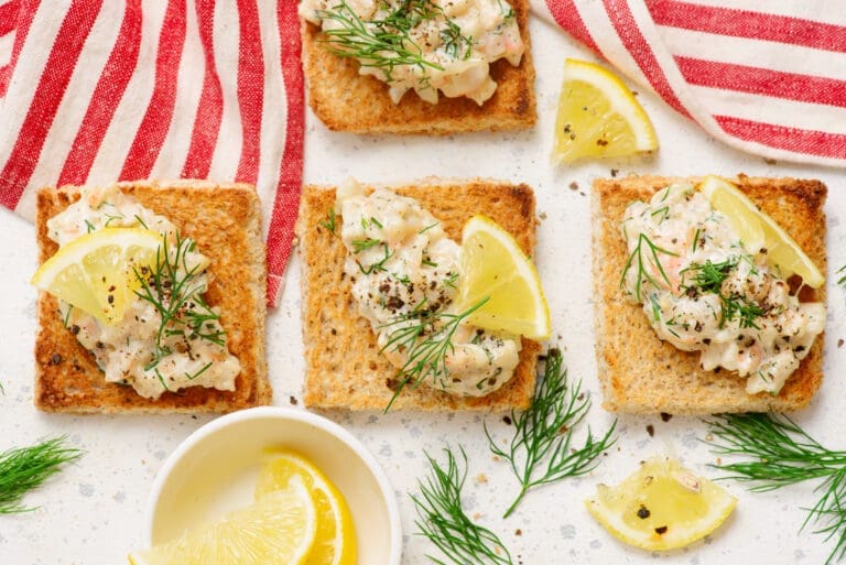 Heringsschmaus mit Zitrone und Dill