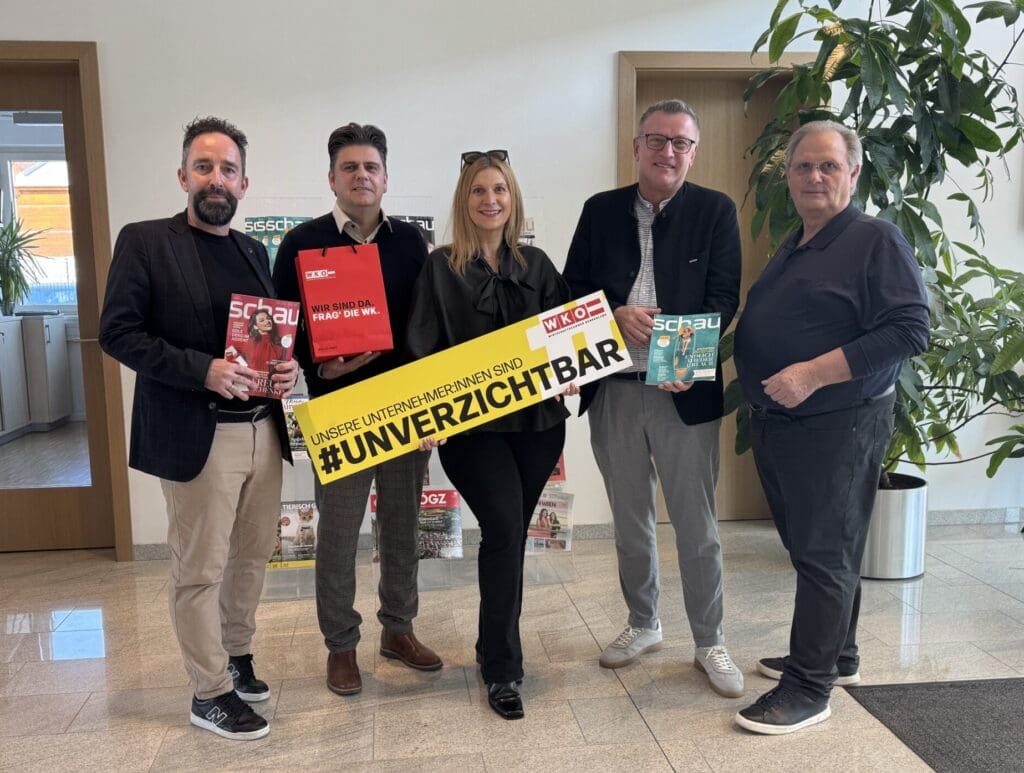 Von links: CRM-Verlagsleiter Christoph Berndl, Wirtschaftskammer-Regionalstellenobmann Neusiedl am See Christoph Pöck, CRM-Geschäftsführerin Bettina Milletich, Wirtschaftskammer-Regionalstellenleiter Neusiedl am See Harald Pokorny und CRM-Herausgeber Gerhard Milletich