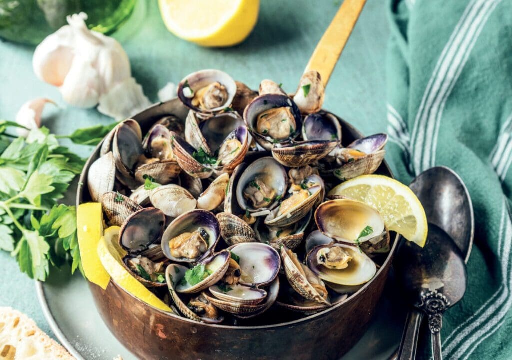 Venusmuscheln in Weißweinsause