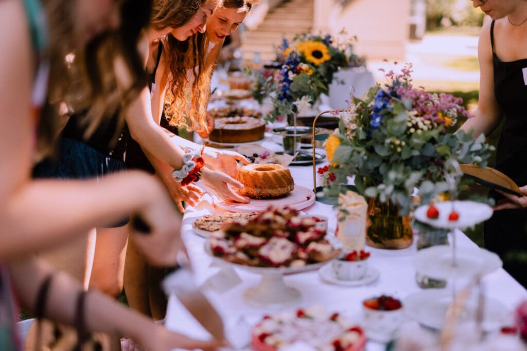 3_Kuchenpicknick_Finis Feinstes_c_Alexander Zillbauer